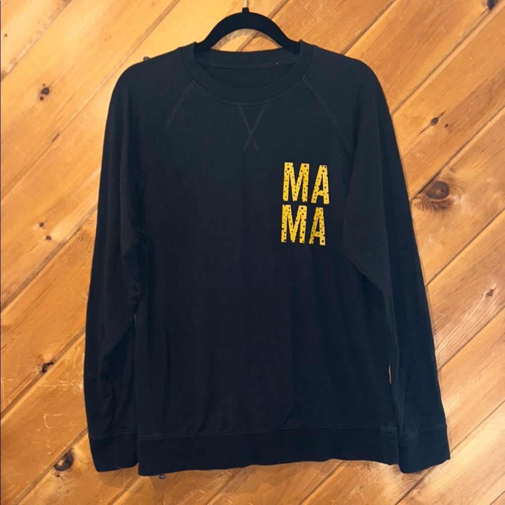Small shop “Mama” cheetah letters black crewneck sweatshirt